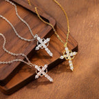 Collier Pendentif Croix Couronne Rotative avec Pierre de Zircone