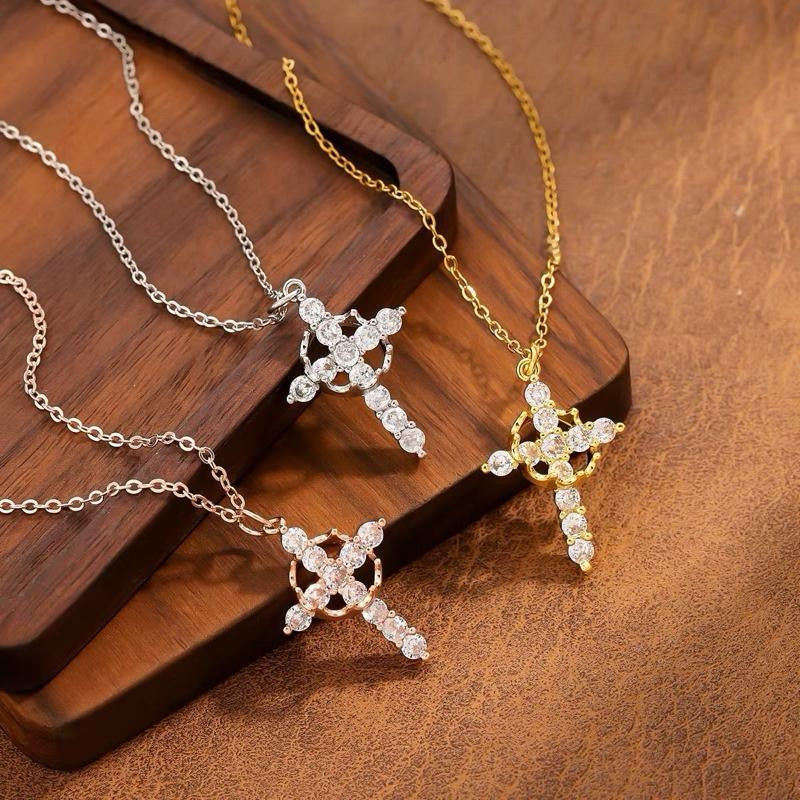 Collier Pendentif Croix Couronne Rotative avec Pierre de Zircone