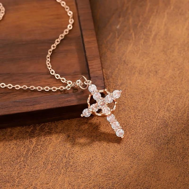 Collier Pendentif Croix Couronne Rotative avec Pierre de Zircone