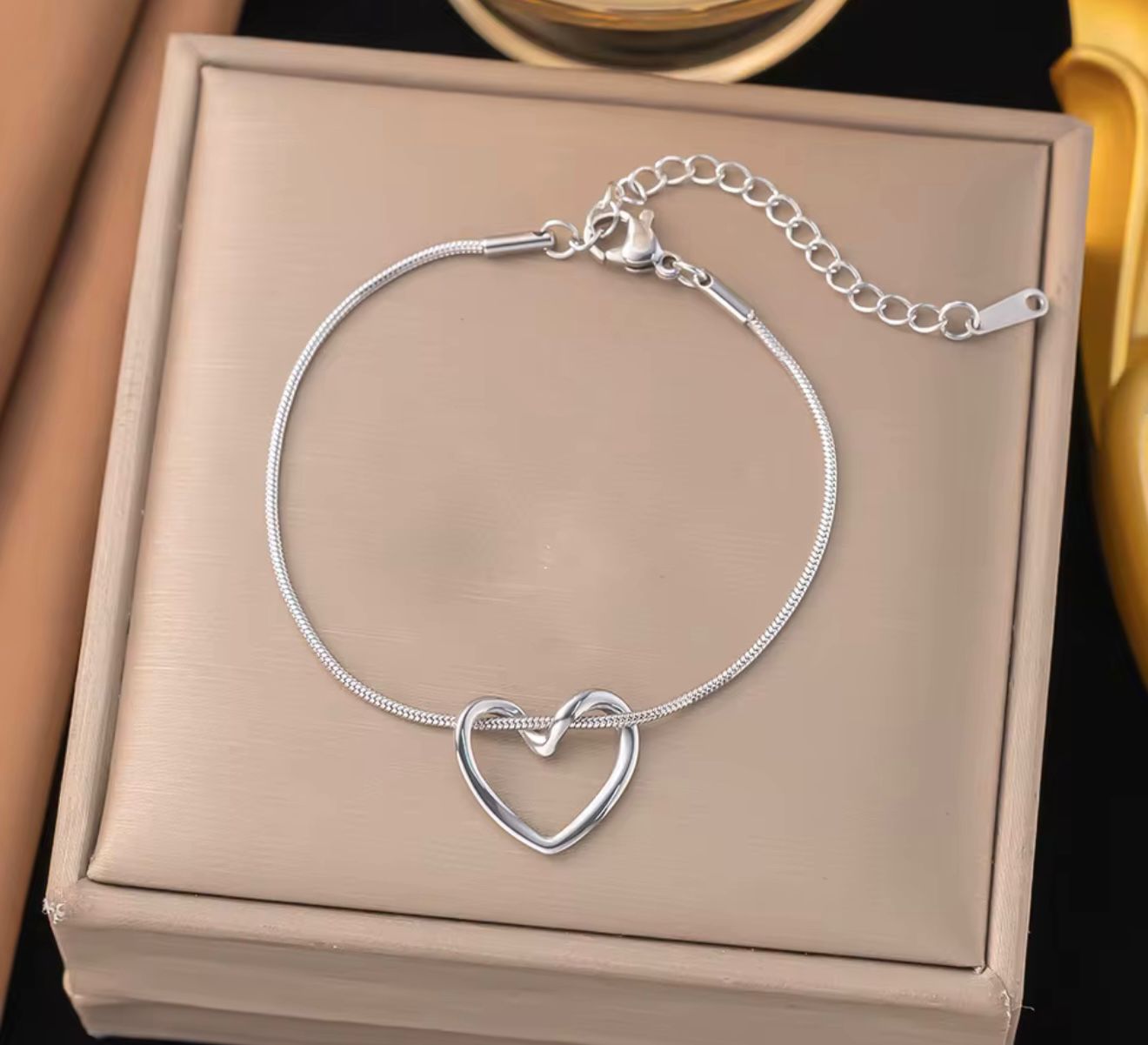 Bracelet cœur femme acier inoxydable doré & argenté – Bijou minimaliste élégant et résistant