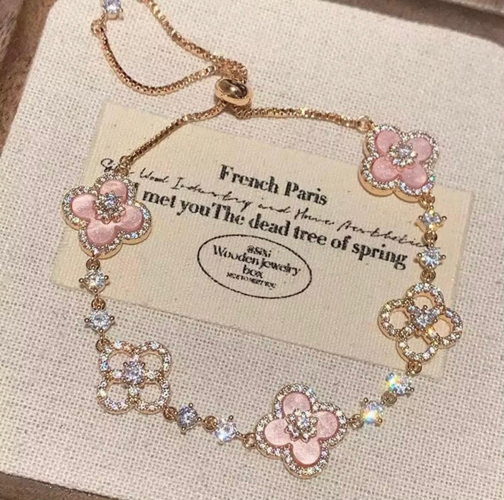 Bracelet fleur Rose Plaqué Or – Bijou tendance coréen élégant pour femme